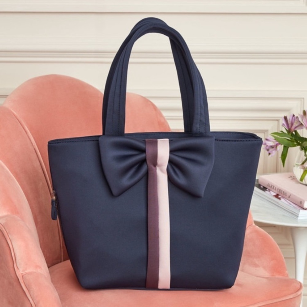 STELLA & DOT
SELLING FAST
Crush It Bow Tote